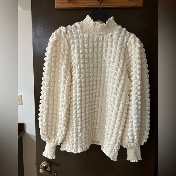 Endless Rose Puffer textured mock neck long sleeve blouse Cream Size XS - Picture 2 of 11